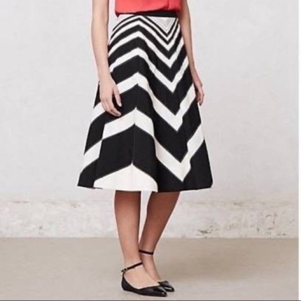Anthropologie Meadow Rue black/cream chevron skirt